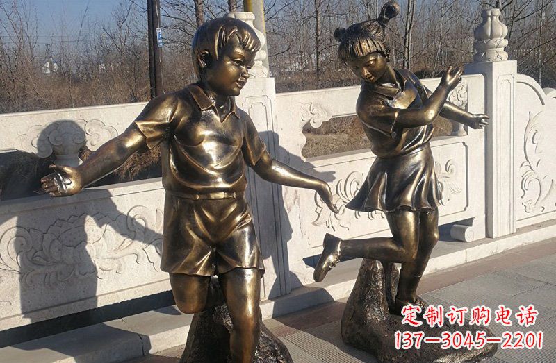 苏州踢毽子的儿童铜雕 (2)