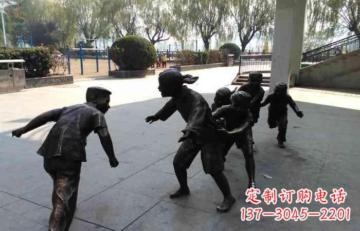 苏州玩老鹰捉小鸡的儿童铜雕222