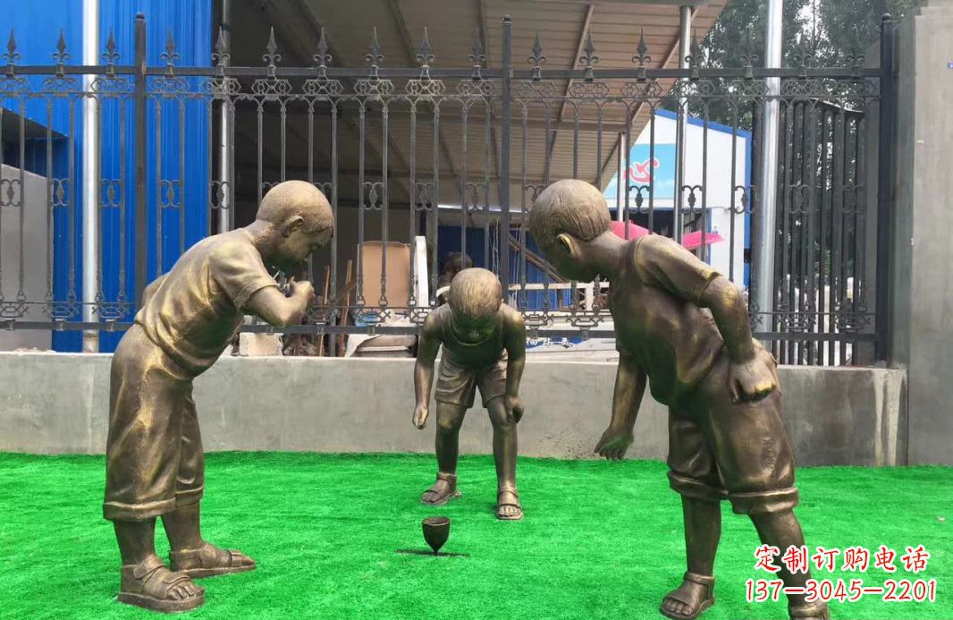 苏州玩陀螺儿童铜雕塑
