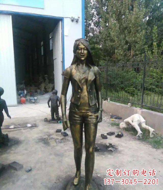 苏州现代美女广场人物铜雕