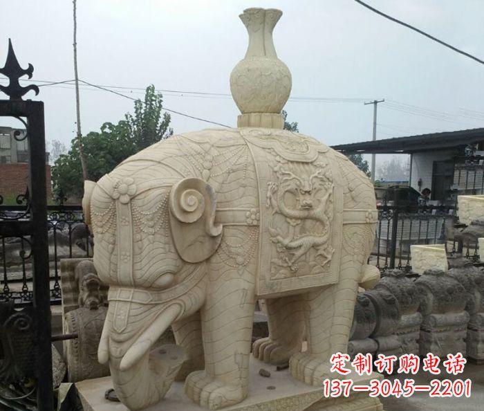 苏州园林景观驮瓶大象石雕