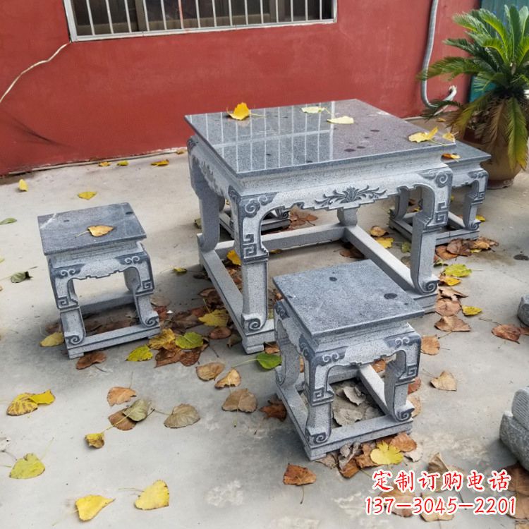 苏州园林石桌凳